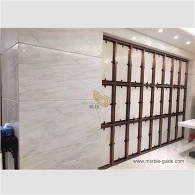 캐리 화이트 대리석 효과 벽면